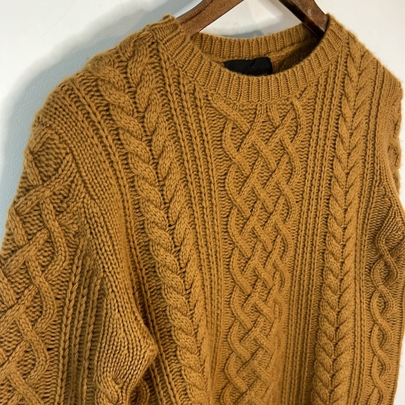 Nili Lotan Jodelle Cashmere Cable Knit Sweater - Picture 5 of 11